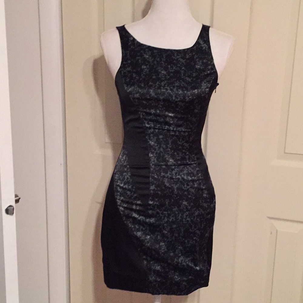 AllSaints Black Textured Sleeveless Sheath Dress